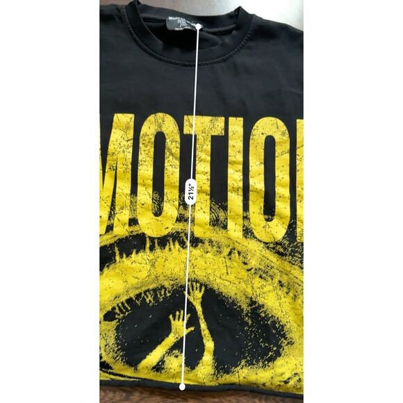 Mixed Emotion Cropped "Trapped" Tee Men's Streetwear High-Quality Boxy Fit Black - Picture 6 of 8